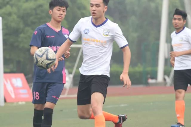 内马尔因腿伤缺阵2-3周，世界杯首战几无可能出战或面临被替换